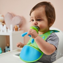 silicone-fresh-food-feeder_lifestyle_10